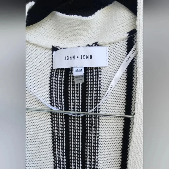 John+Jenn stipped black and white wrap  cotton knitted cardigan size M - Picture 7 of 7